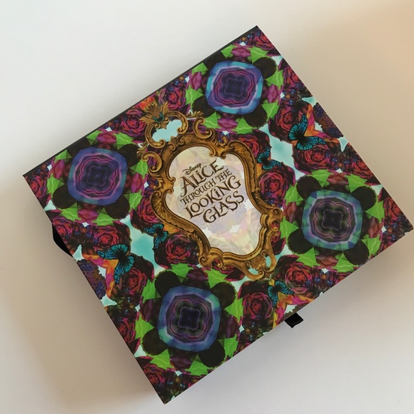 Urban Decay Disney Alice through the looking glass - Picture 3 of 5